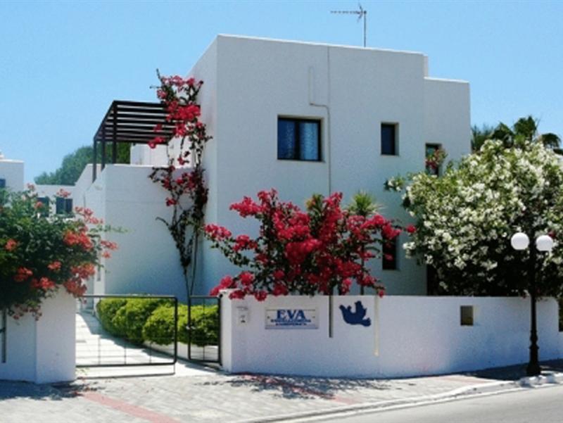 Eva Suites & Apartments Agia Marina Zewnętrze zdjęcie